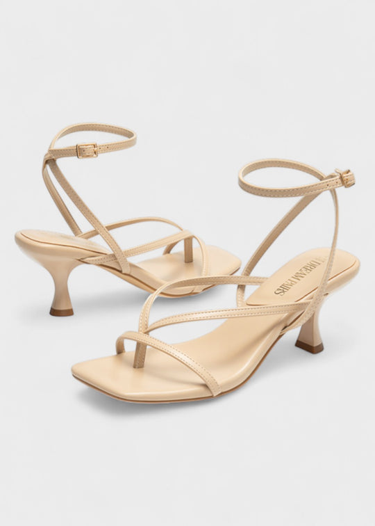 Kassie - Quadratische Zehen Riemchen Kitten Heels