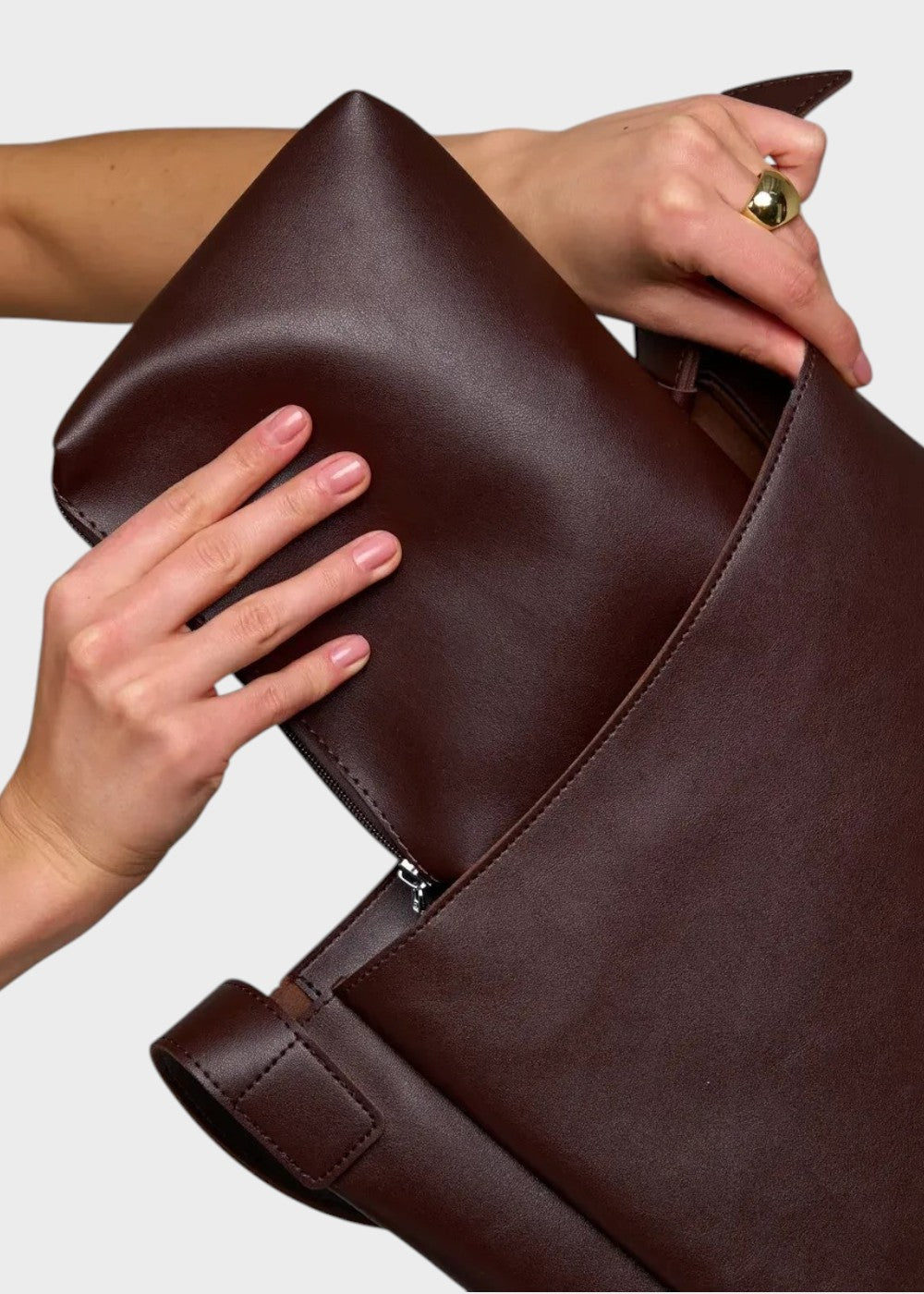 Ledertasche Julia + 1 gratis Etui