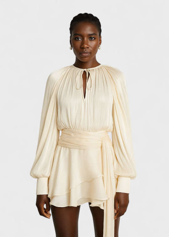 Kurzes plissiertes Kleid