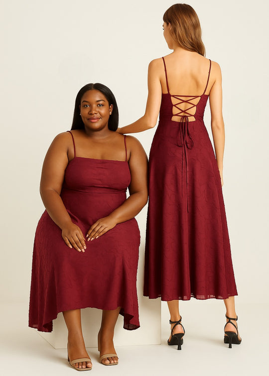 Langes Kleid mit Blumen und rückenfrei